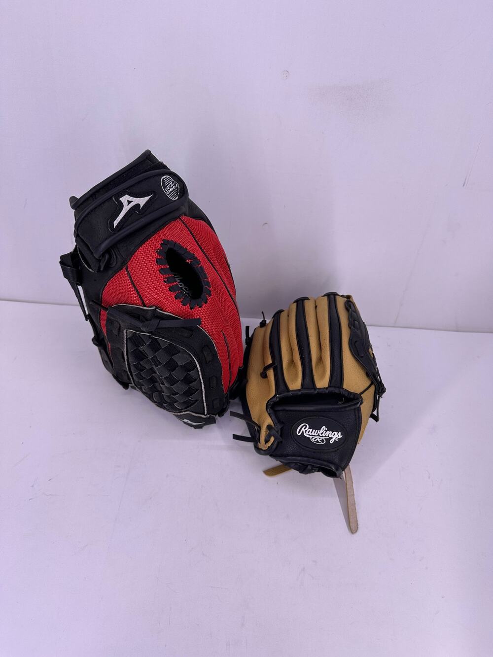 Mizuno 11.5” BallparkProspect Baseball Glove Black Red Right